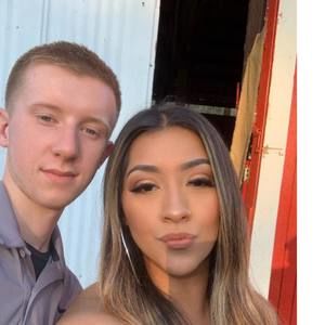 Meet your Posher, Hunter